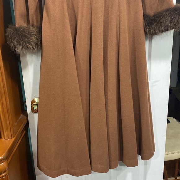 Faitat Women Collection Brown Vintage dress coat faux fur Size 42 Euc - Picture 4 of 4